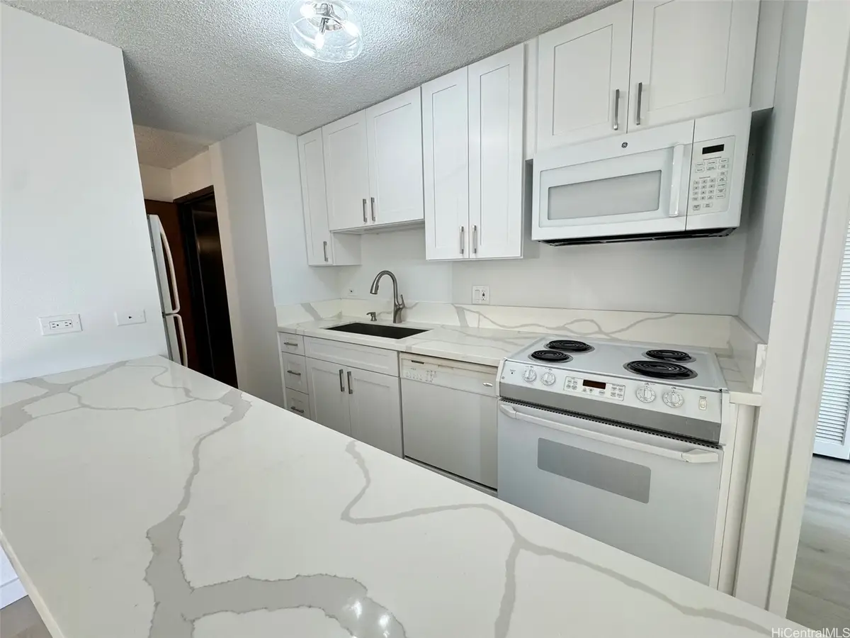 1778 Ala Moana Boulevard #3802, Honolulu, HI 96815 - #1