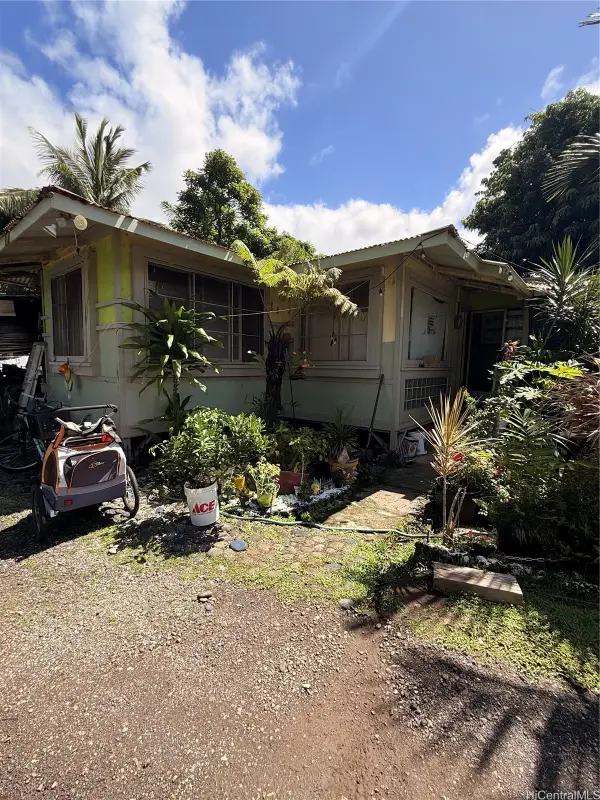 299 Andrews Avenue, Hilo, HI 96720