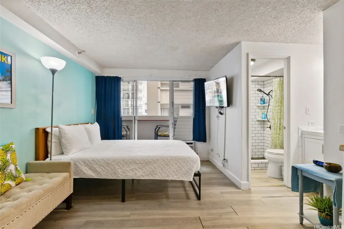 2463 Kuhio Avenue #307, Honolulu, HI 96815 - #1
