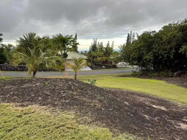 Lewa Lani St, Naalehu, HI 96772