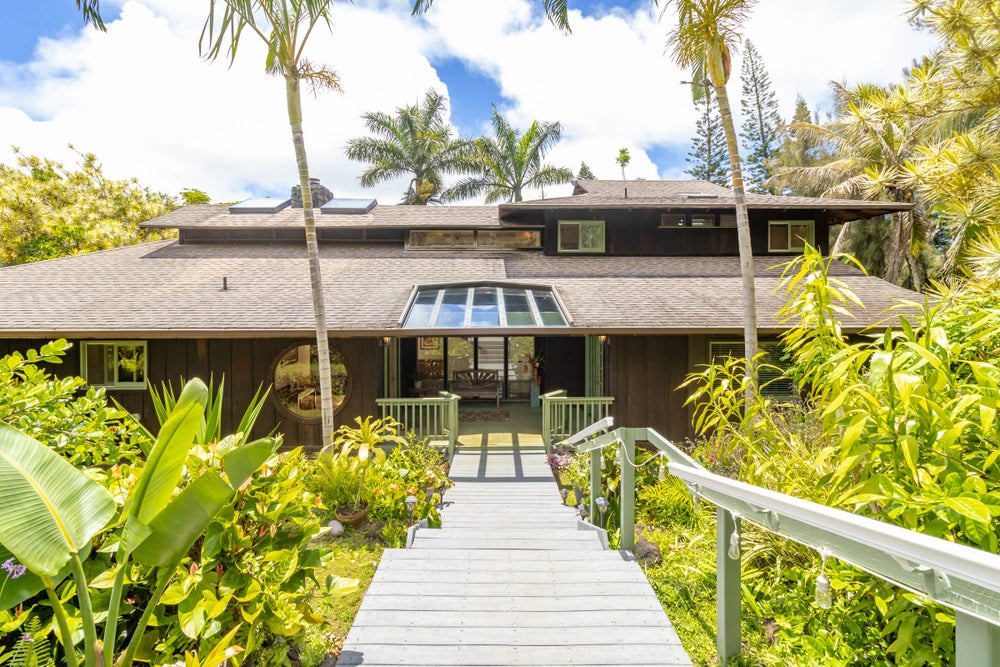 551074 Kaauhuhu Homestead Rd, HAWI, HI 96719 BHGRE
