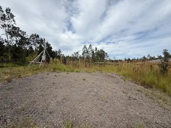 11-3240 Anuhea St, Volcano, HI 96785