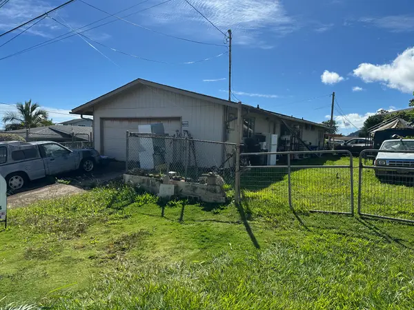 5683 Kula Mauu St, Kapaa, HI 96746