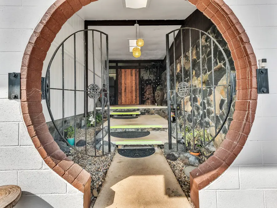 1403 Wailuku Dr, Hilo, HI 96720 - Image #2