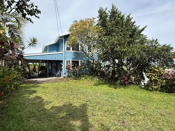 37 Mehau Ln, Hilo, HI 96720