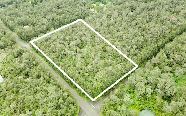 Ruby Ave, Volcano, HI 96785