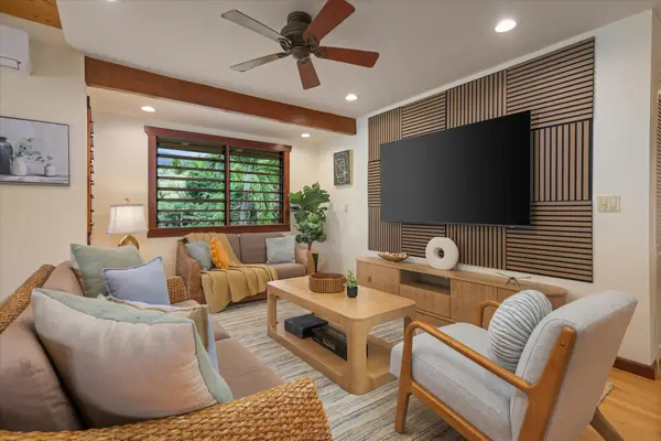 82-6289 Kahauloa St, Captain Cook, HI 96704