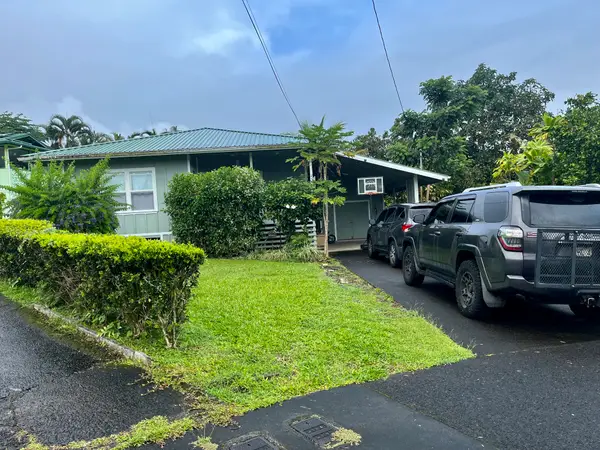 24 Manu Pl, Hilo, HI 96720