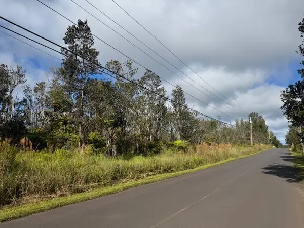 Kahaualea Rd, Volcano, HI 96785