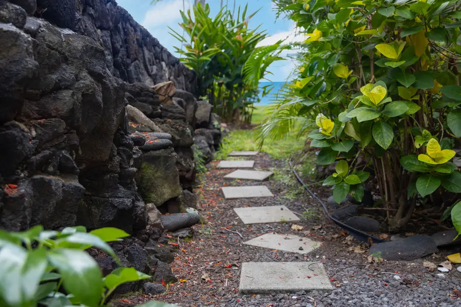 75-5888 Alii Drive #B2, Kailua, HI 96740 - Image #2