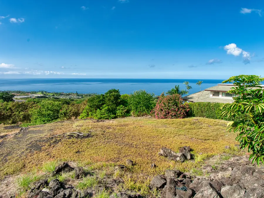 78-6832 Kuhinanui St, Kahaluu Keauhou, HI 96740 - Image #2