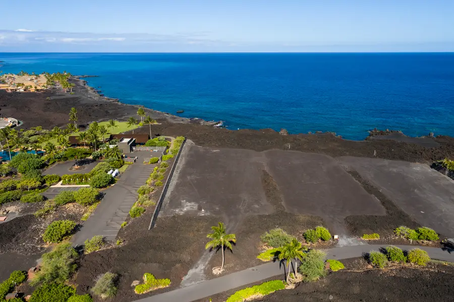 72-111 Pahinahina Pl, North Kona, HI 96740 - Image #3