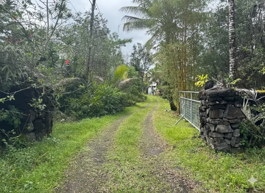 16-1360 Poouli Rd, Kurtistown, HI 96760 - Image #2