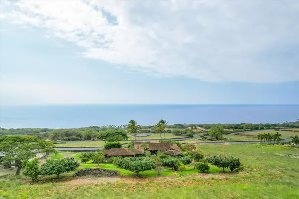 81-6507 Laupai Way, Captain Cook, HI 96750