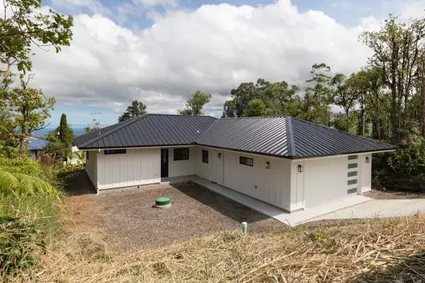 25-70 Malumalu St, Hilo, HI 96720