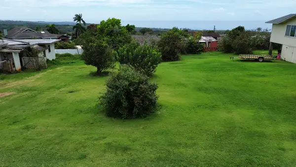 Lokahi Ln, Kalaheo, HI 96741