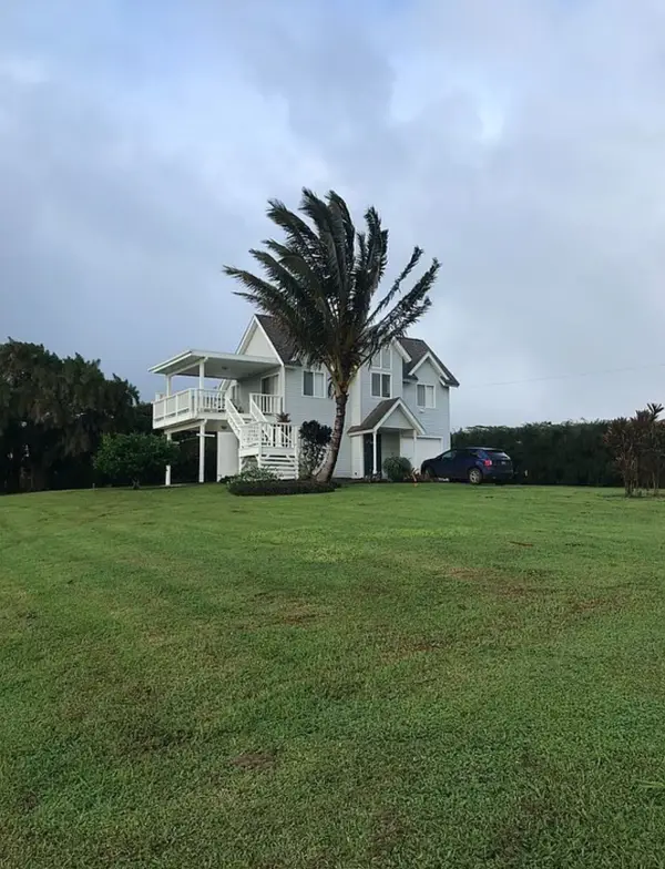 5001 Kikala Rd #1, Kalaheo, HI 96741