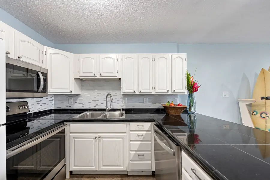 3411 Wilcox Rd #BV25, Lihue, HI 96766 - #3