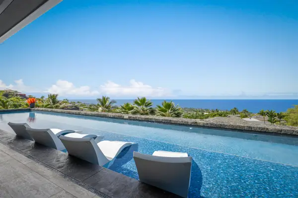 77-460-A Moeuhane Pl, Kailua Kona, HI 96740