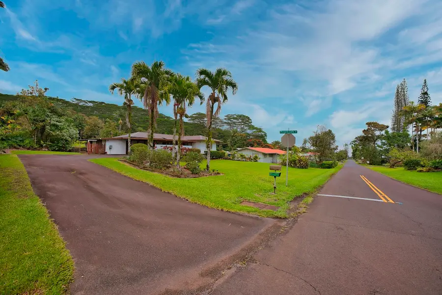 1766 Wailuku Dr, Hilo, HI 96720 - #3