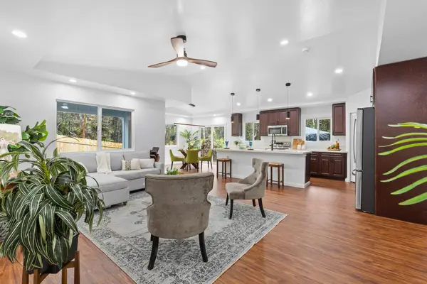 11-3795 9th St, Volcano, HI 96785