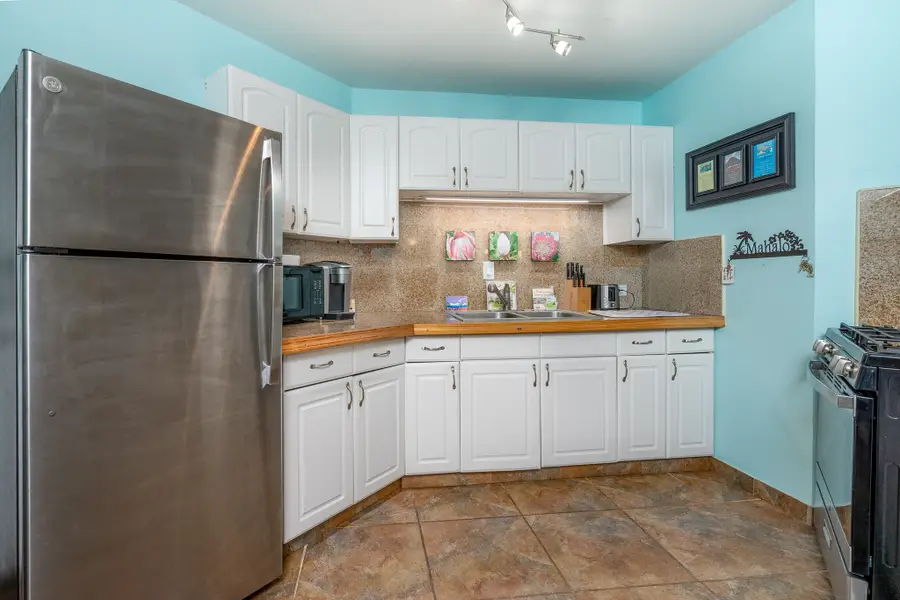 1911 Kalanianaole Ave #204, Hilo, HI 96720 - #3