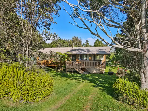 99-7728 Kalehua Pl, Volcano, HI 96785