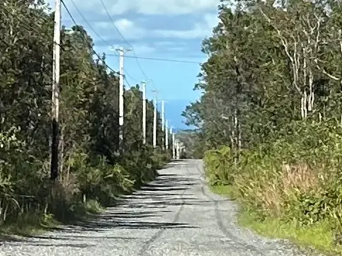Makoa Rd, Volcano, HI 96785