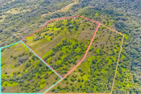 Address Withheld By Seller, Laupahoehoe, HI 96764
