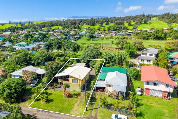 44-506 Hoomau St, Honokaa, HI 96727