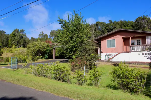 19-3940 Hoonanea St, Volcano, HI 96785