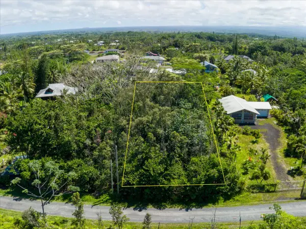Amau Rd, Keaau, HI 96749
