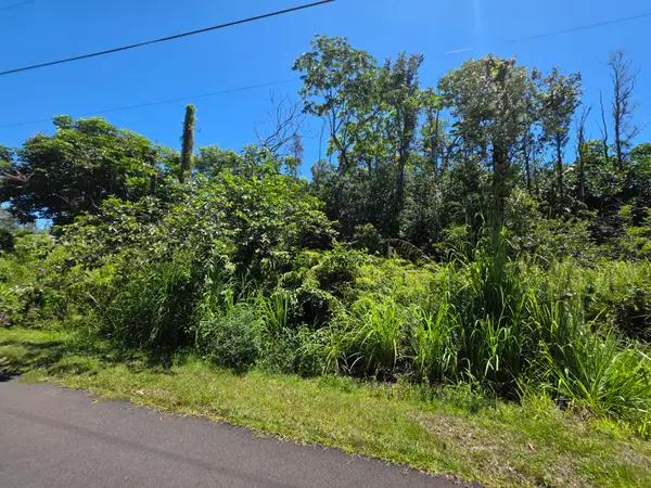 Kumu St, Pahoa, HI 96778