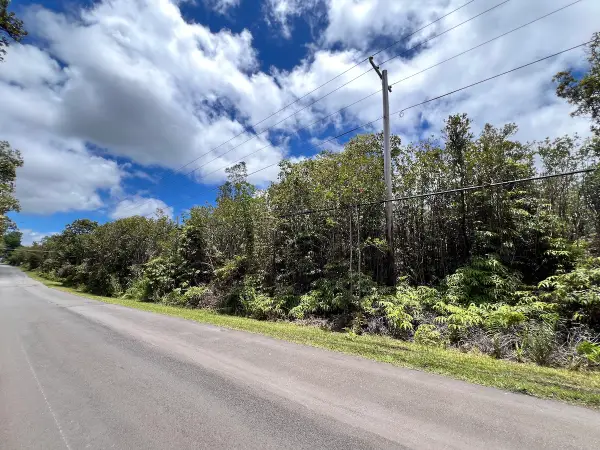 Palainui Ave, Mountain View, HI 96771