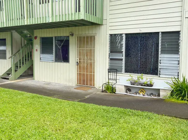 485 Waianuenue Ave #122, Hilo, HI 96720