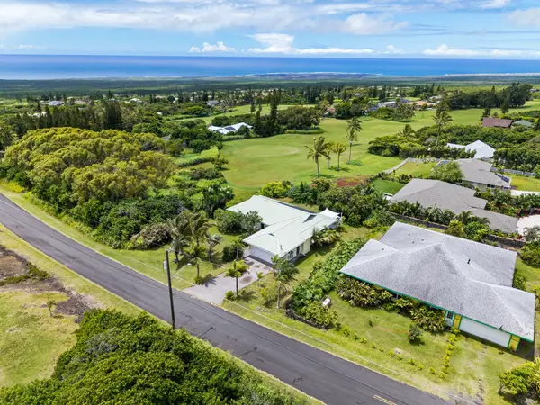 94-1613 Makalii St, Naalehu, HI 96772