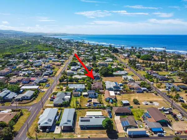 8570 Kekaha Rd, Kekaha, HI 96752