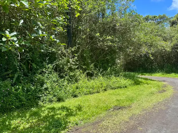 Lanai Rd, Pahoa, HI 96778