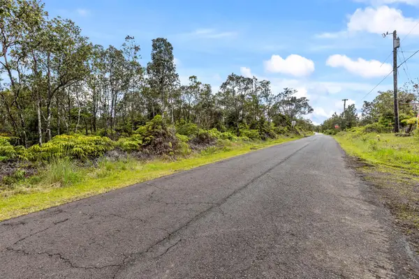 Pa Alii St, Volcano, HI 96785