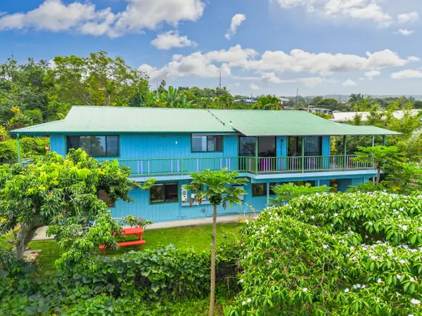 82-984 Paikapahu St, Captain Cook, HI 96704