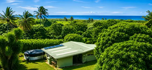 95-4927 Hawaii Belt Rd, Naalehu, HI 96772
