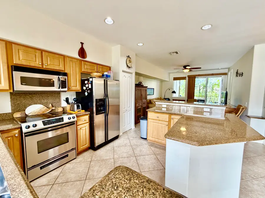 75-5919 Alii Dr #D3, Kailua Kona, HI 96740 - #2