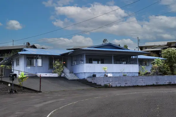 321 Pakika Pl, Hilo, HI 96720