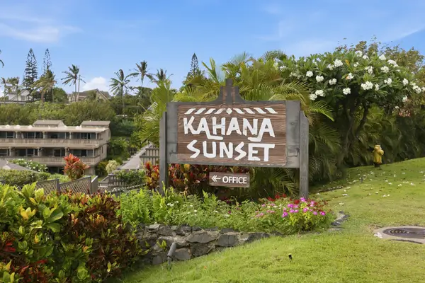 4909 Lower Honoapiilani Rd #E3E, Lahaina, HI 96761