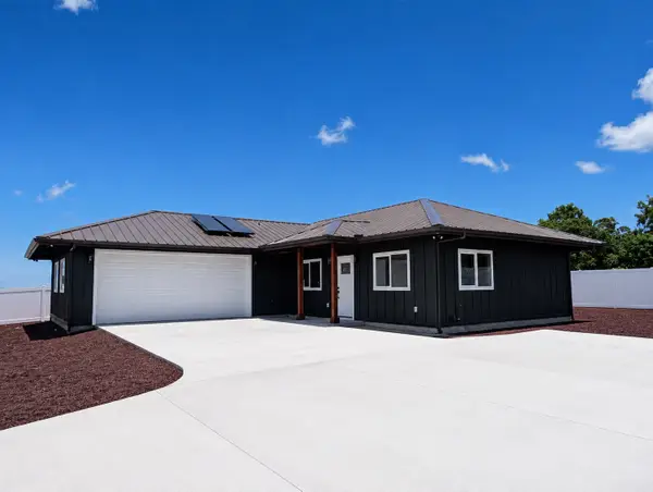 2449 Kuaaina Pl, Hilo, HI 96720