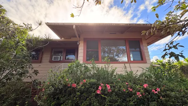 70 Hoonanea St, Hilo, HI 96720
