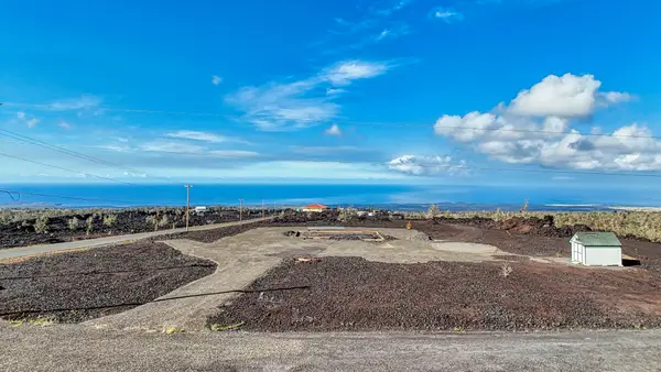 92-1021 Kona Gardens Road, Ocean View, HI 96772