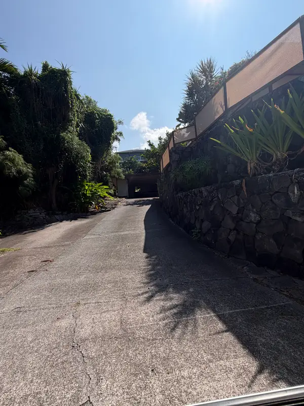 77-6449 Nalani St, Kailua Kona, HI 96740