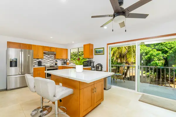 69-1725 Puako Beach Dr #1, Kamuela, HI 96743