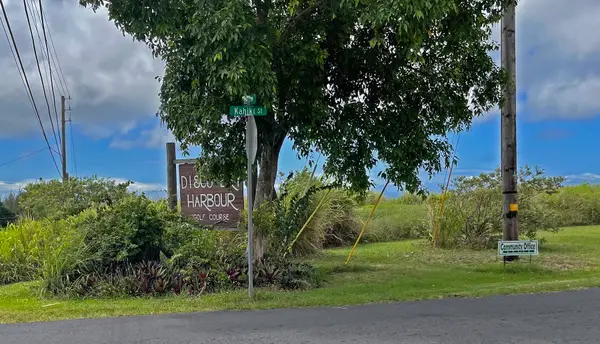 Waa Pl, Naalehu, HI 96772